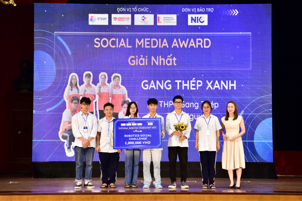 Giải thưởng mạng xã hội